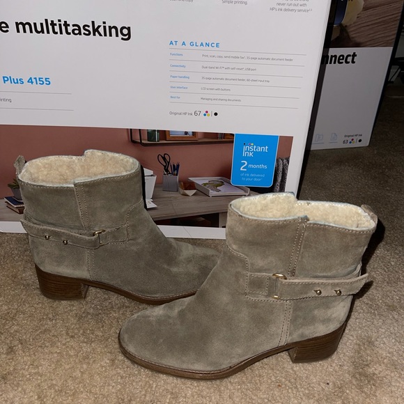 😍😍j crew boots 😍😍 - Picture 3 of 11